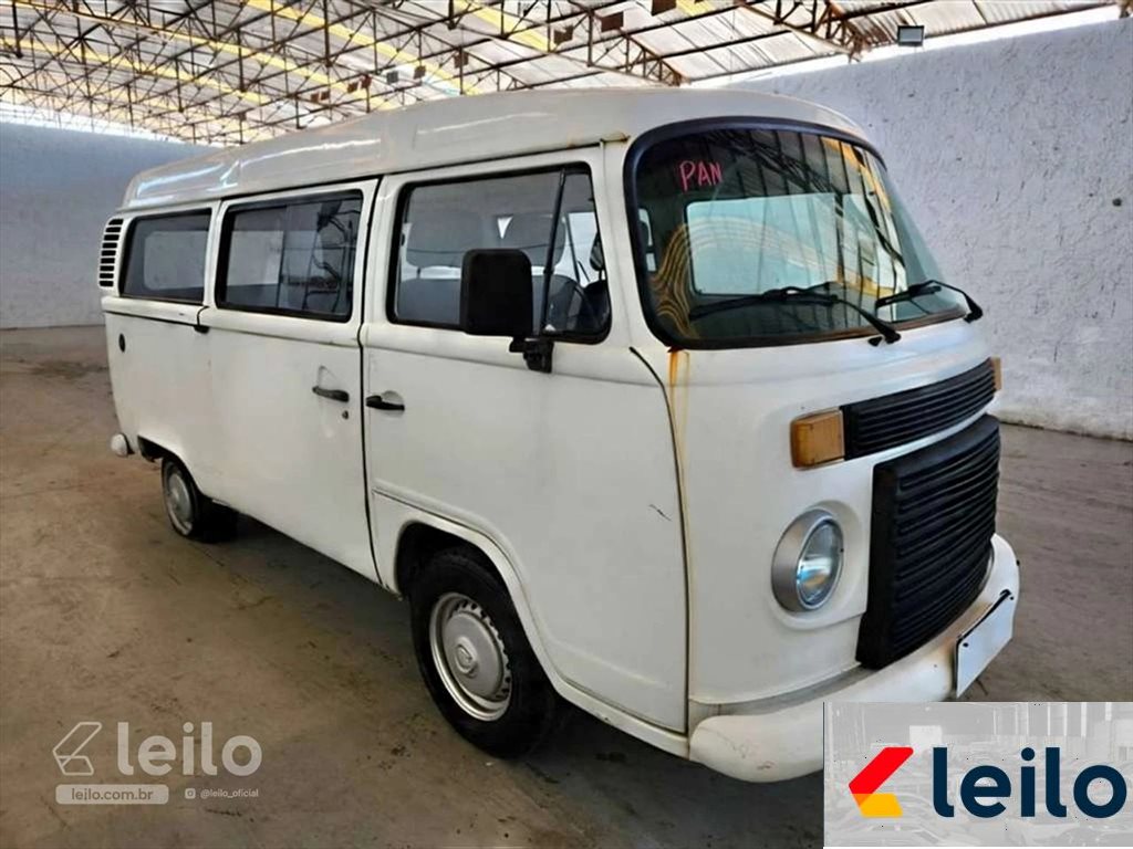 VOLKSWAGENKOMBI (2P4P)