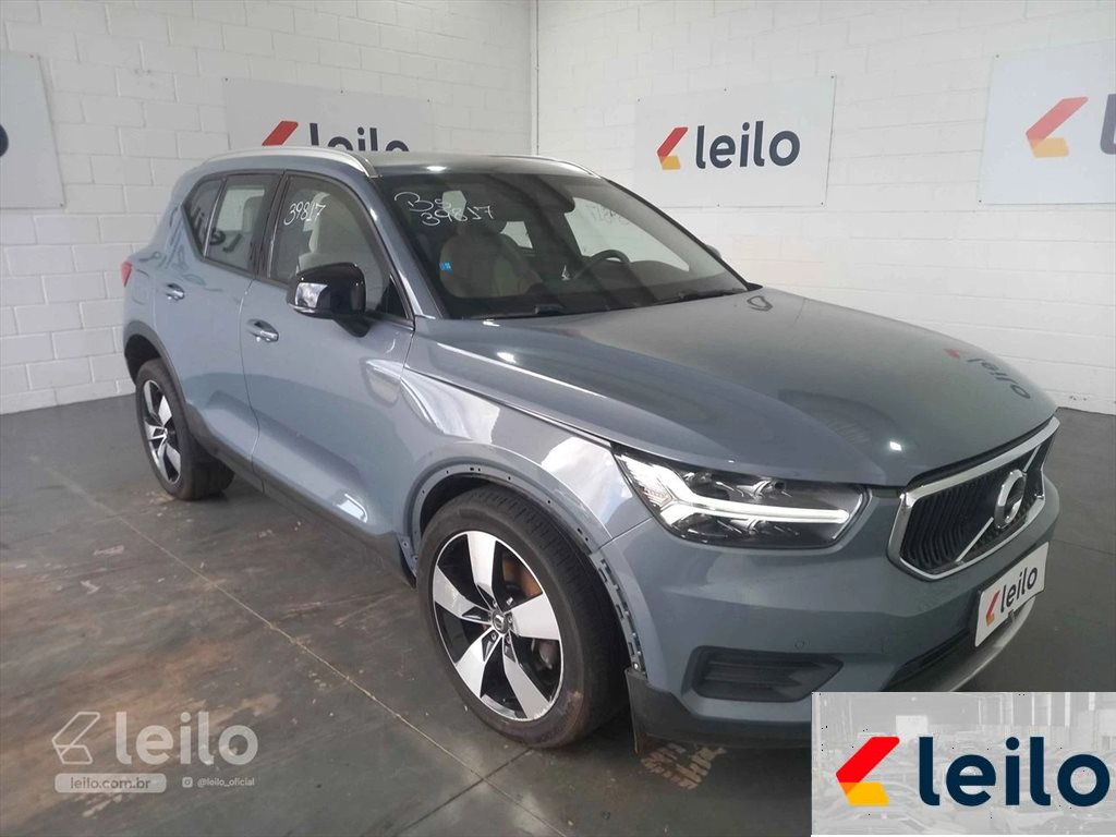 VOLVOXC40 T5 MOMENTUM