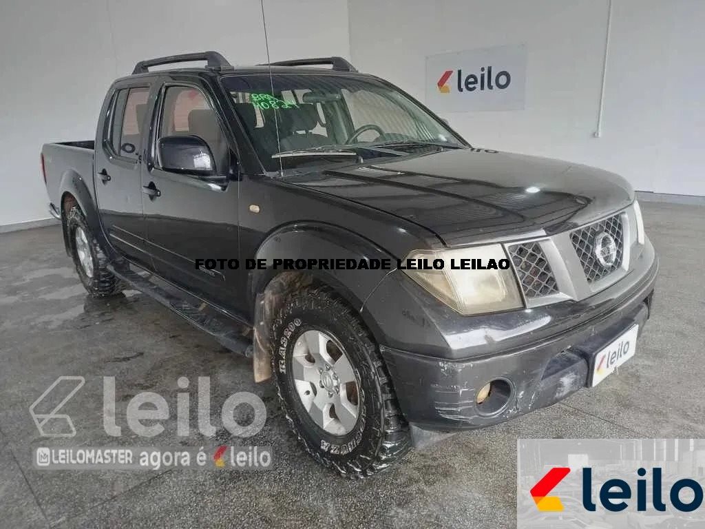 NISSAN FRONTIER XE 4X4 CABINE DUPLA ANO  2013
