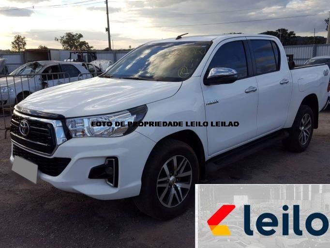 TOYOTA HILUX 1819